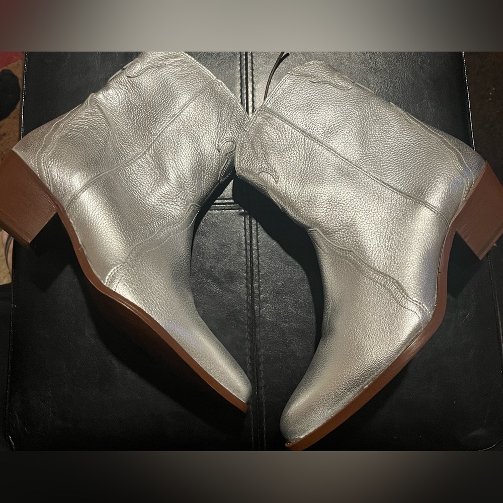 Free People New Frontier Cowboy Bootie Color Metallic Silver Size 11 - Picture 6 of 12
